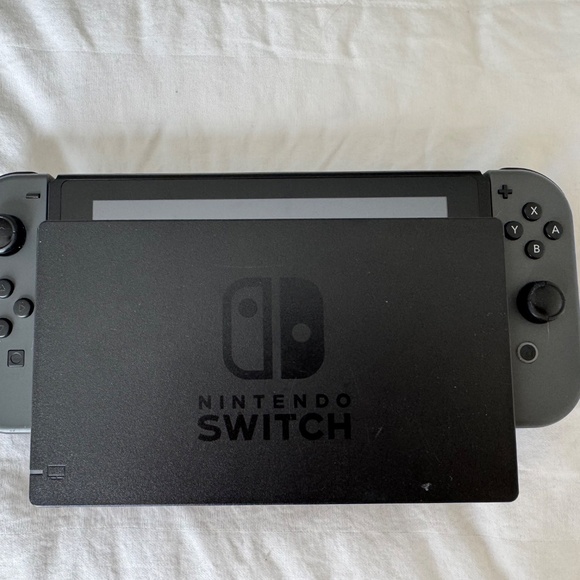 Nintendo Switch Console with Joycon Controller - Picture 2 of 9